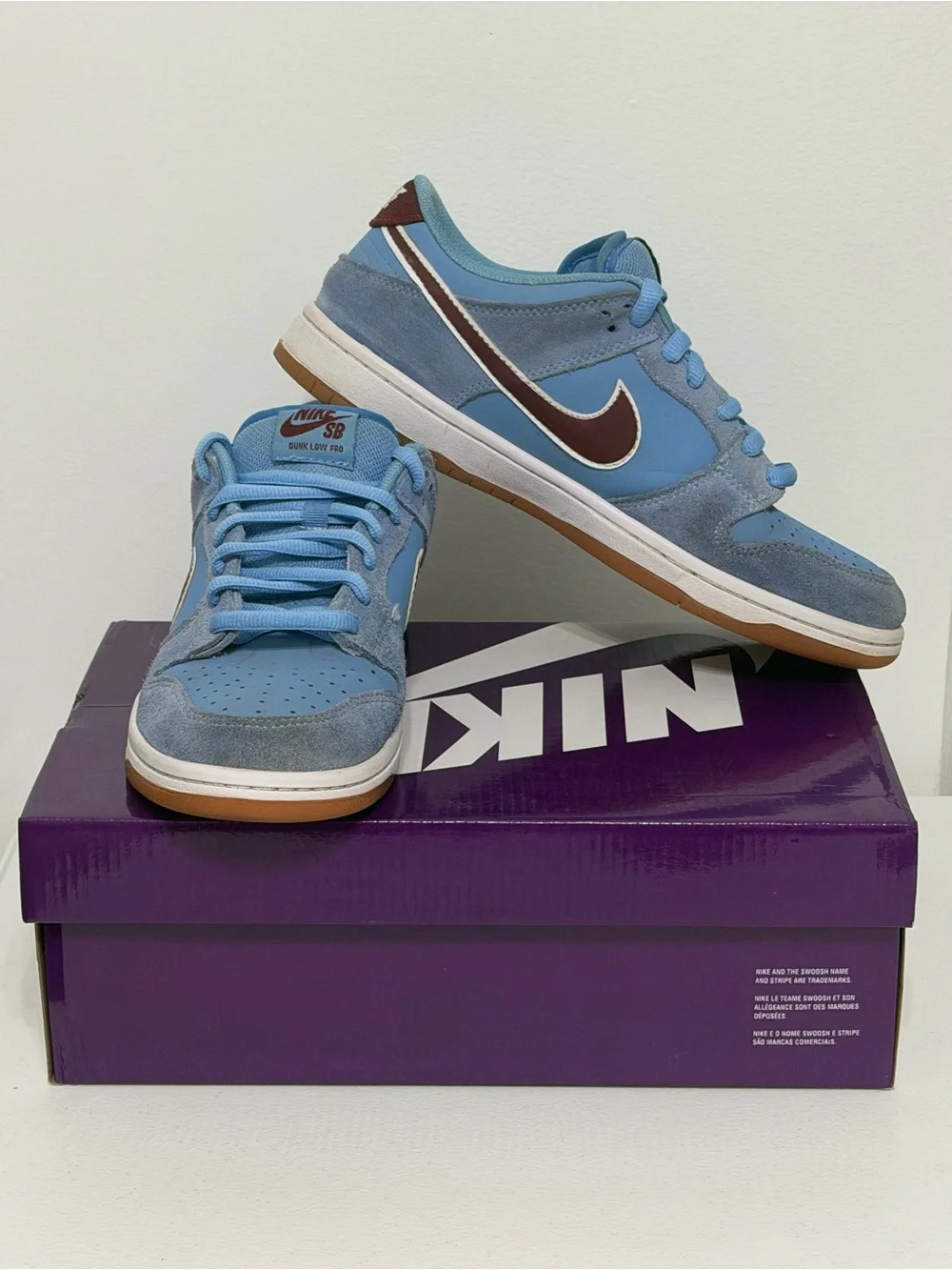 Nike SB Dunk Low Phillies Size 9.5 Blue Maroon Gum DQ4040-400 Og Box Laces